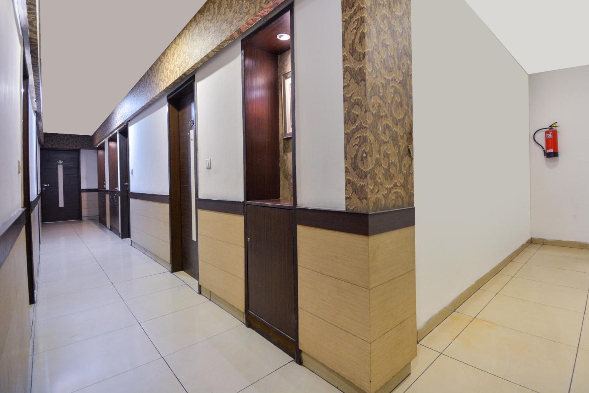Hotel O Lexis Ludhiana Exterior photo