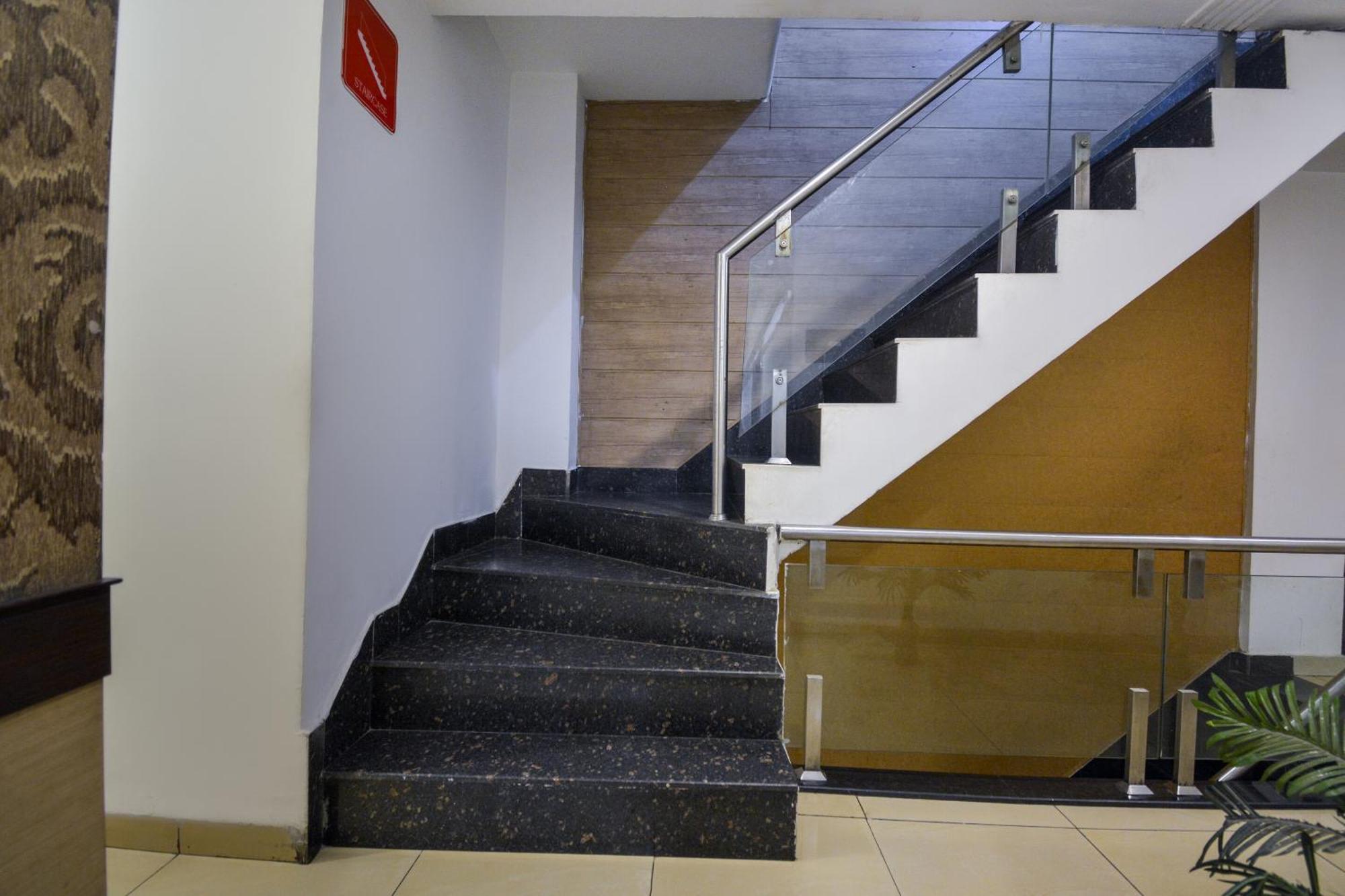 Hotel O Lexis Ludhiana Exterior photo